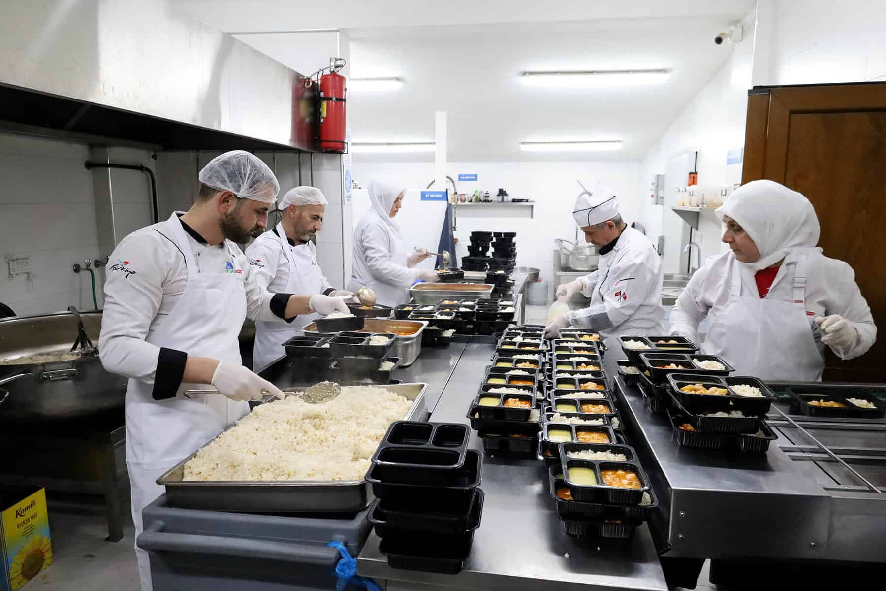 Gıda üretiminde otomatik taslak hazırlama süreci, hijyen ve verimlilik sağlar.